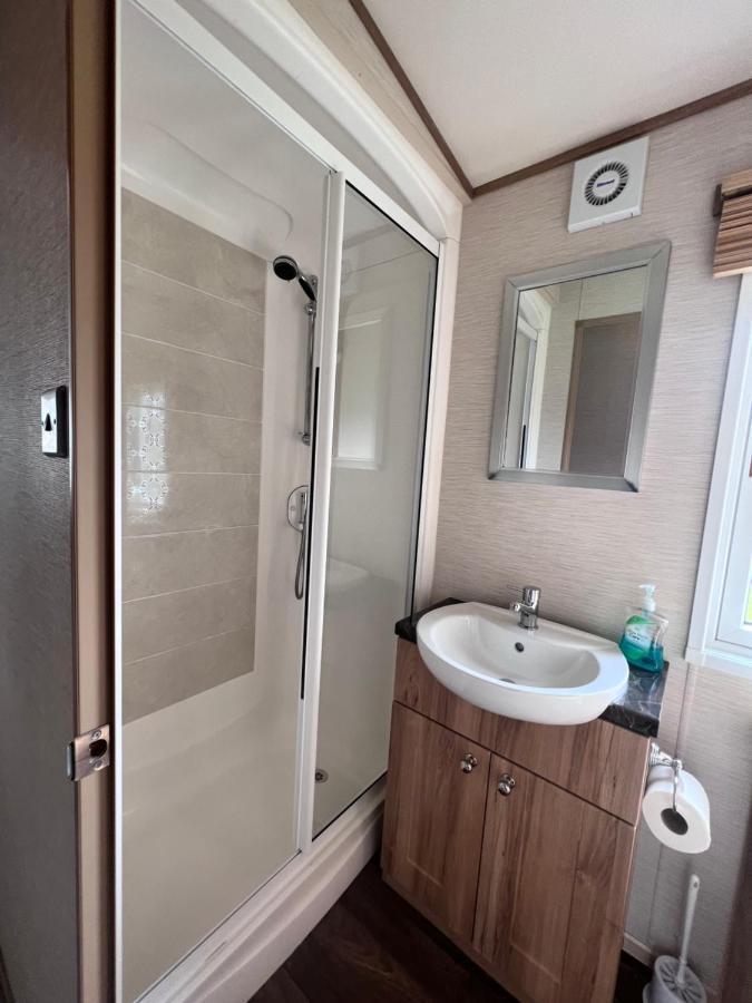 Norfolk Caravan Staycation Pet Friendly Belton with Browston Экстерьер фото